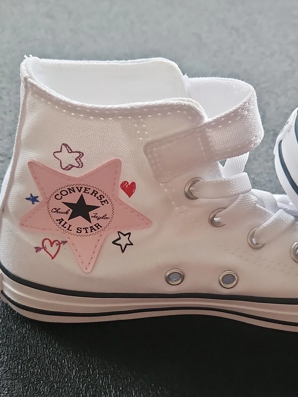 Converse White High-Top Sneakers Sz 1 Kids with Heart And Star Accent